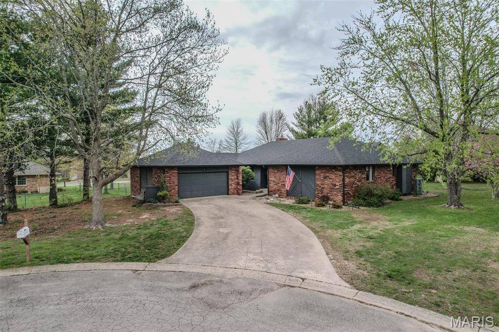 Lebanon, MO 65536,417 Carriage Place