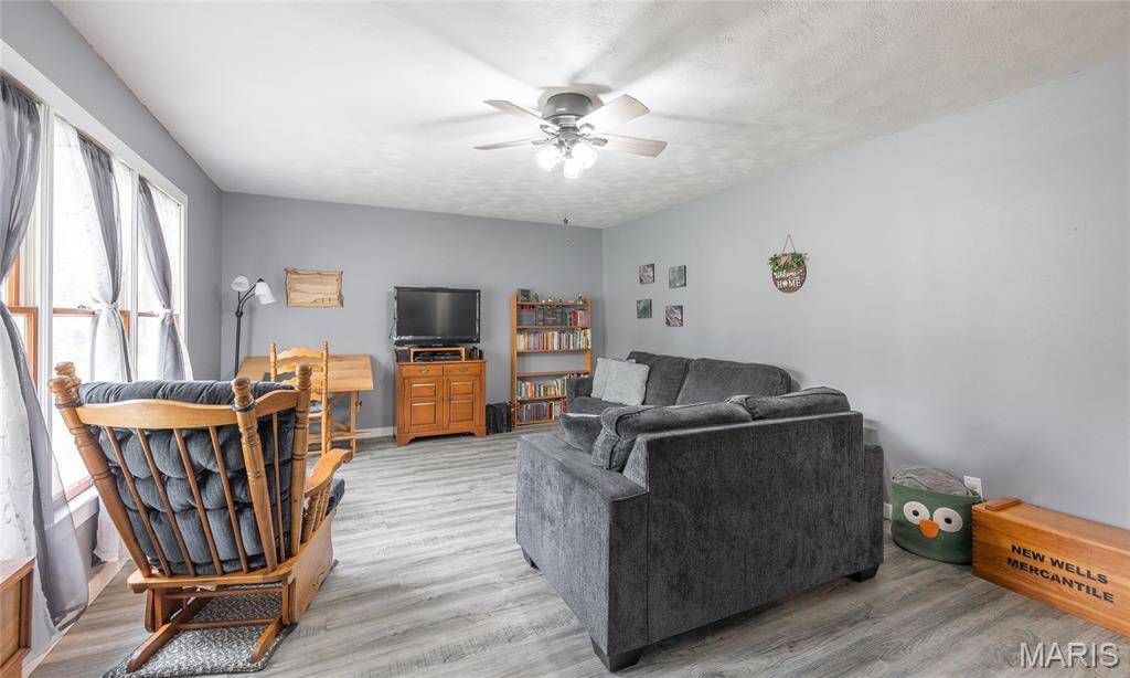 Salem, MO 65560,400 S Hickory ST