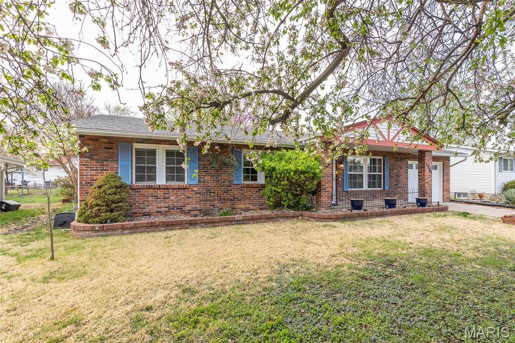 Maryland Heights, MO 63043,2721 Arrow Heights DR
