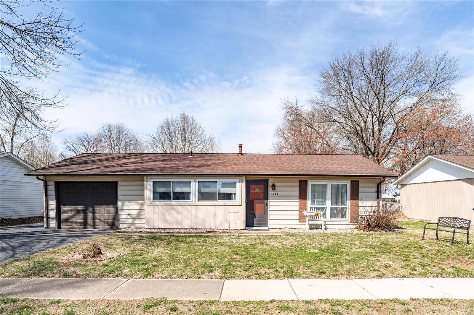 Granite City, IL 62040,2553 Reveres