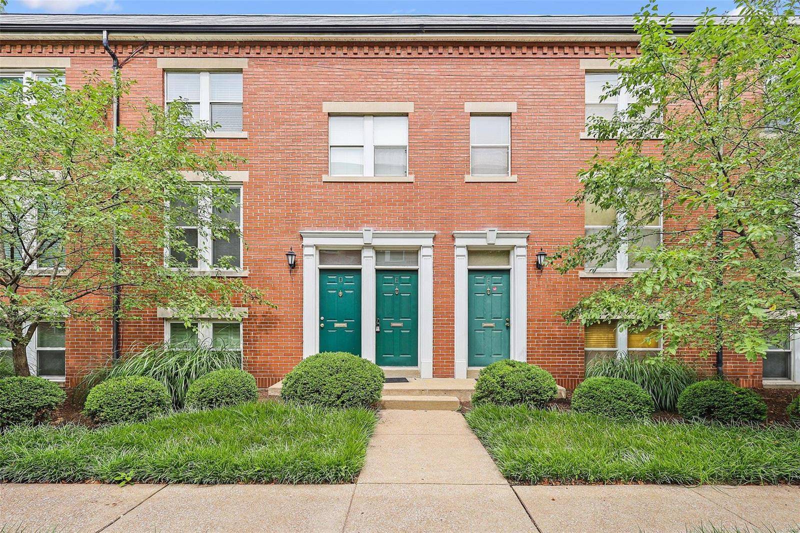 St Louis, MO 63108,4375 Laclede AVE #E
