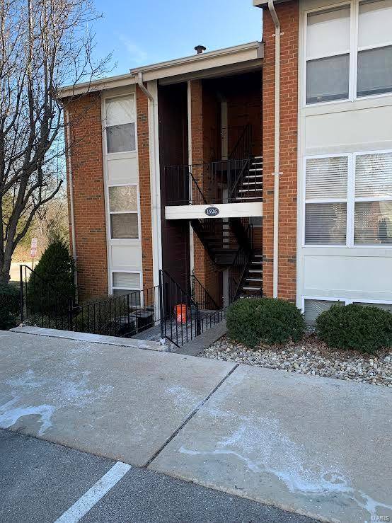 Kirkwood, MO 63122,1926 Green Point DR  #201