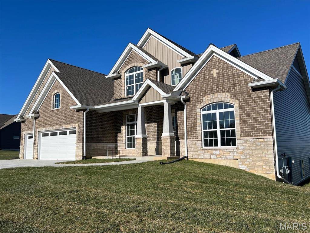 St Charles, MO 63301,1027 Bellevaux PL