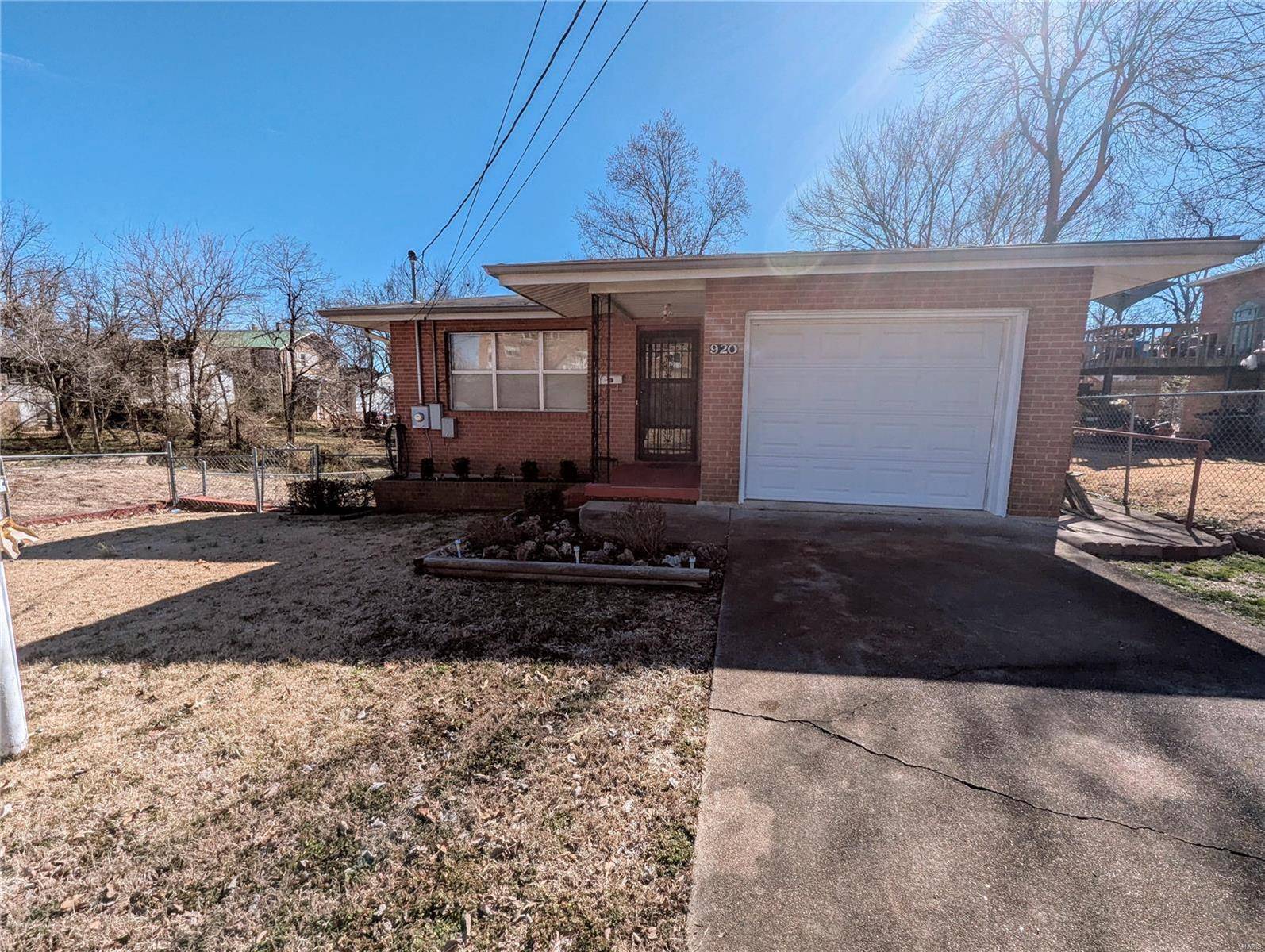 Poplar Bluff, MO 63901,920 Poplar Street