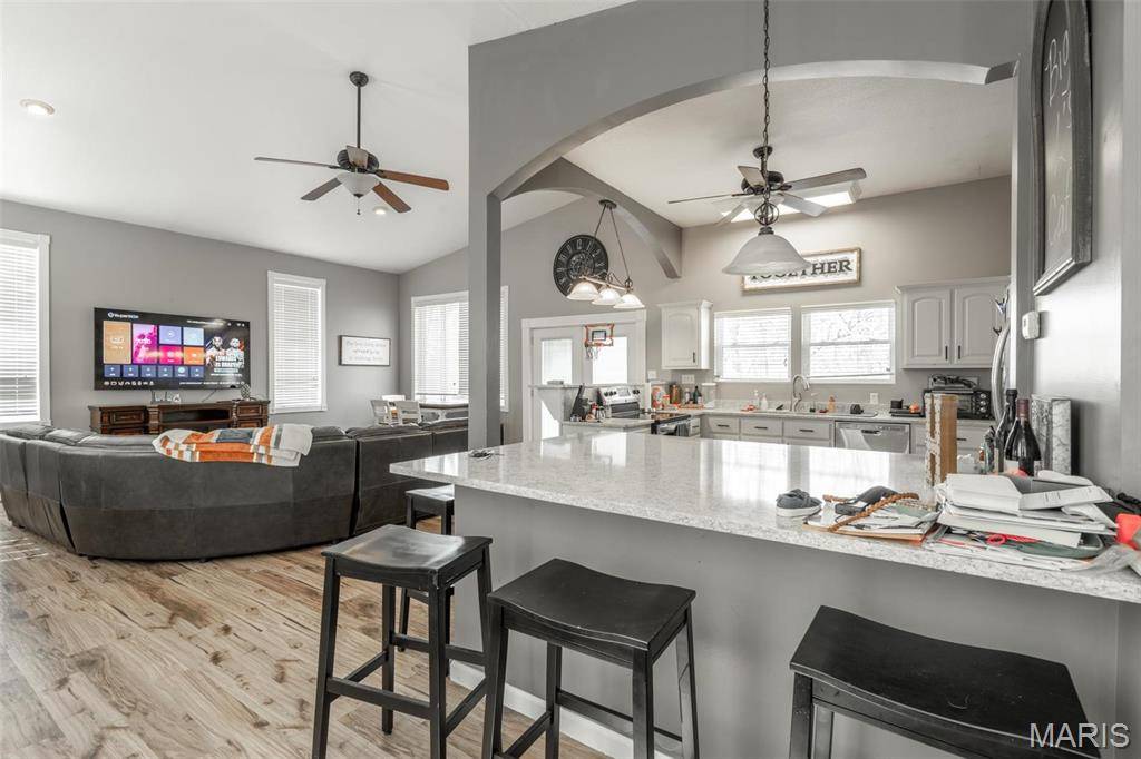 Poplar Bluff, MO 63901,465 Hickory Meadow LN