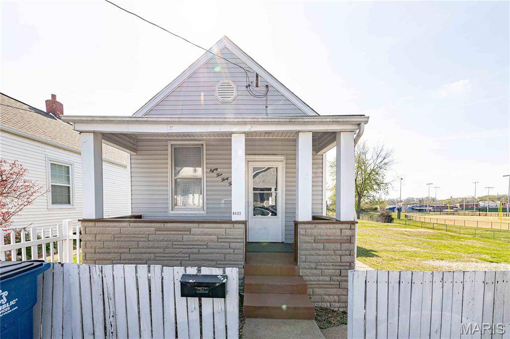 St Louis, MO 63125,8432 Tennessee Ave