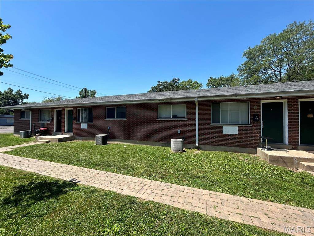 Ferguson, MO 63135,1209 Chambers RD