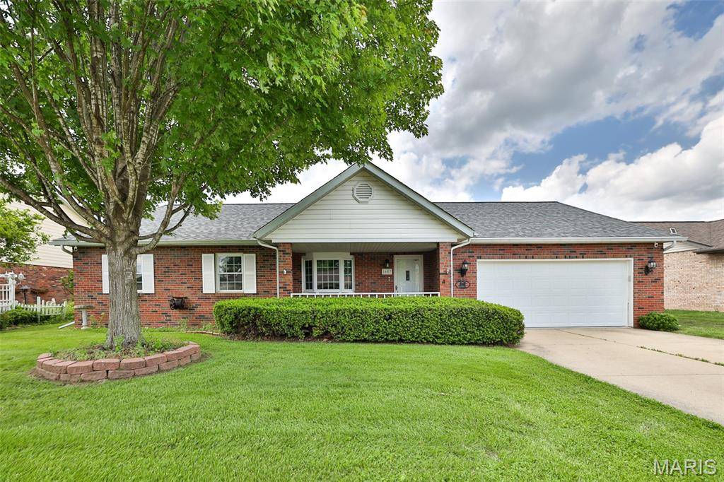 Belleville, IL 62221,1607 Thunderbird LN