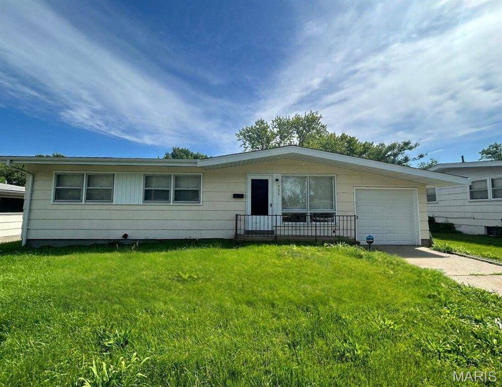 St Louis, MO 63136,3029 Meadowlark AVE