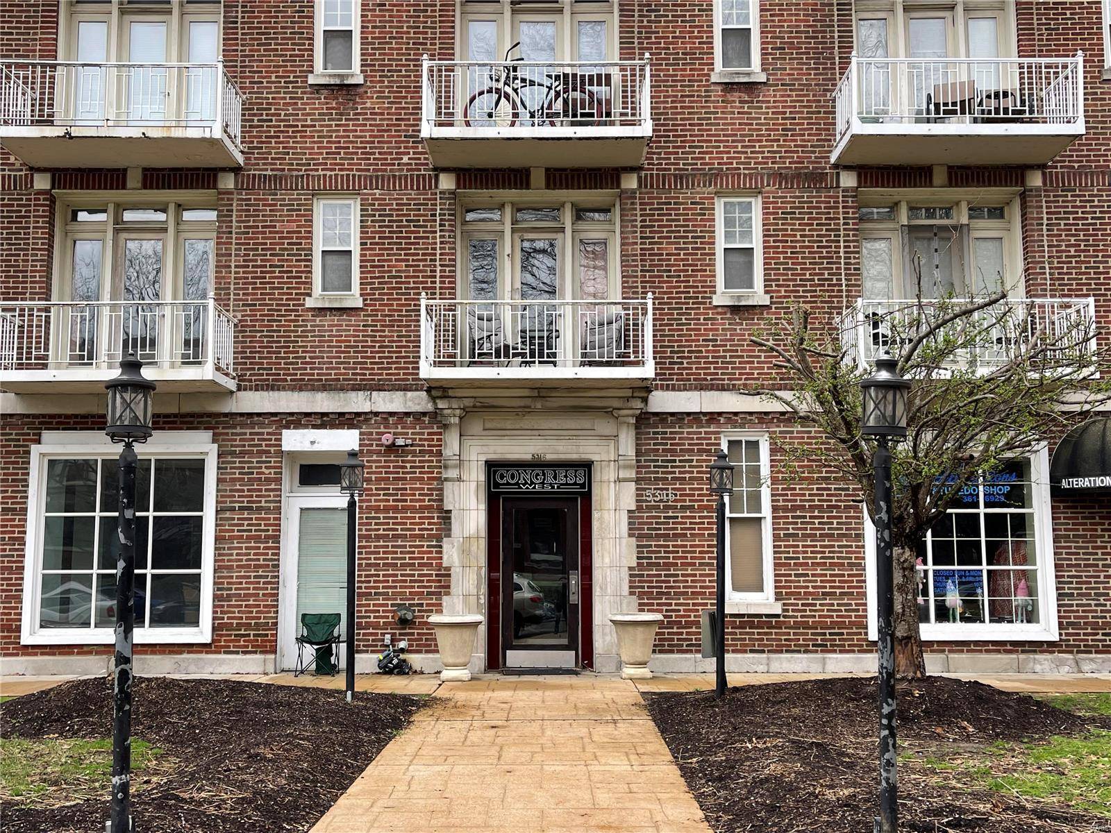 St Louis, MO 63112,5316 Pershing AVE #313