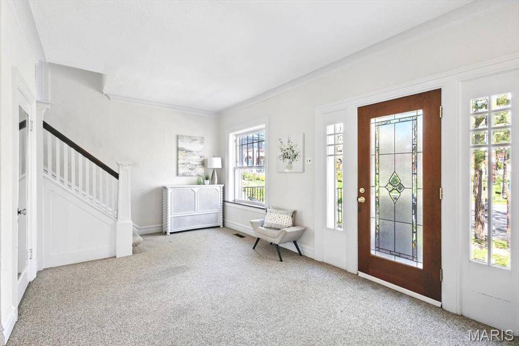 Clayton, MO 63105,7720 Country Club CT
