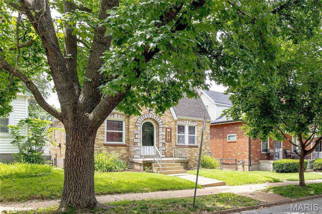 St Louis, MO 63109,7074 Bancroft AVE