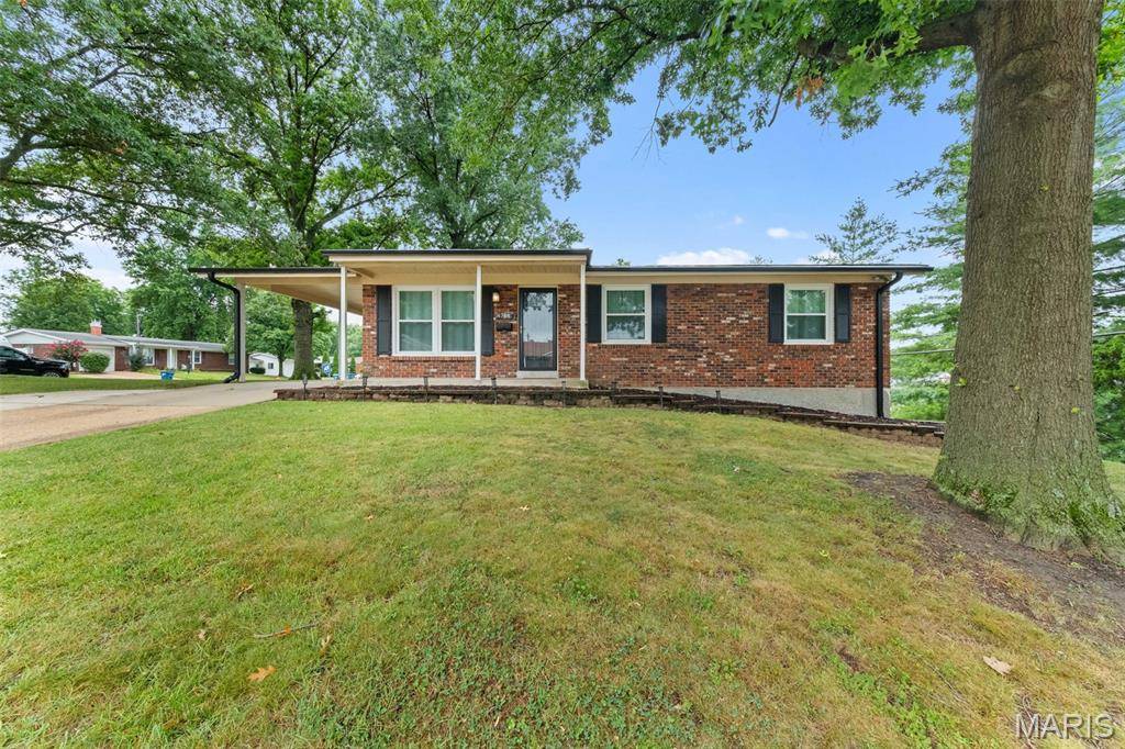 St Louis, MO 63123,4748 McCorry DR