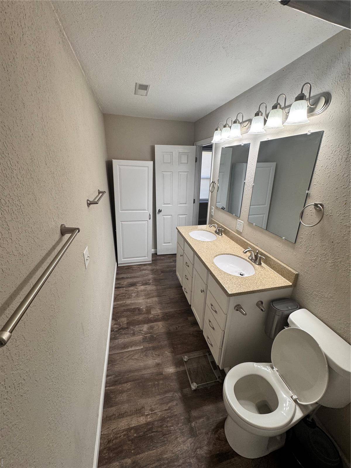 Morley, MO 63771,321 E Cora ST