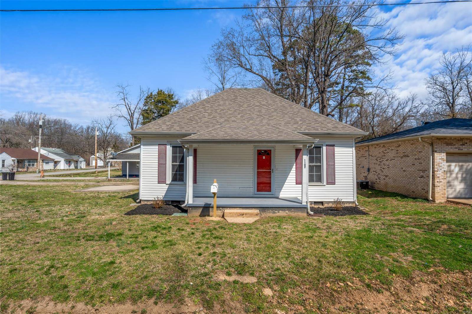 Poplar Bluff, MO 63901,1107 Hickory ST