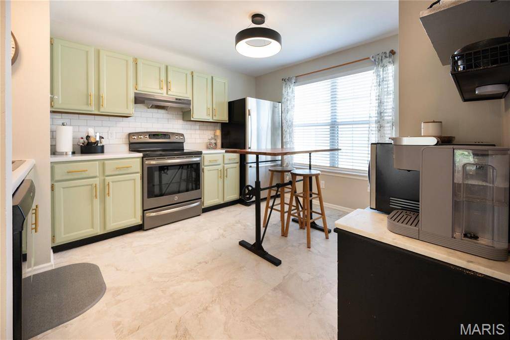 St Peters, MO 63376,749 Sugar Glen DR #8