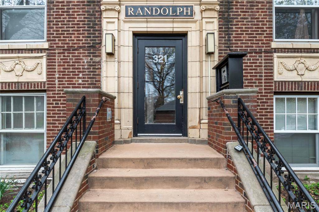 St Louis, MO 63112,321 Belt AVE #202