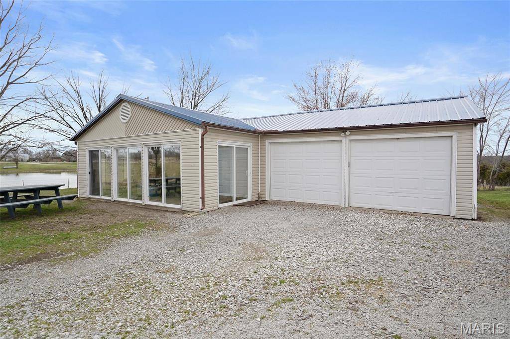 Unincorporated, MO 65243,23425 N Everett Carr RD