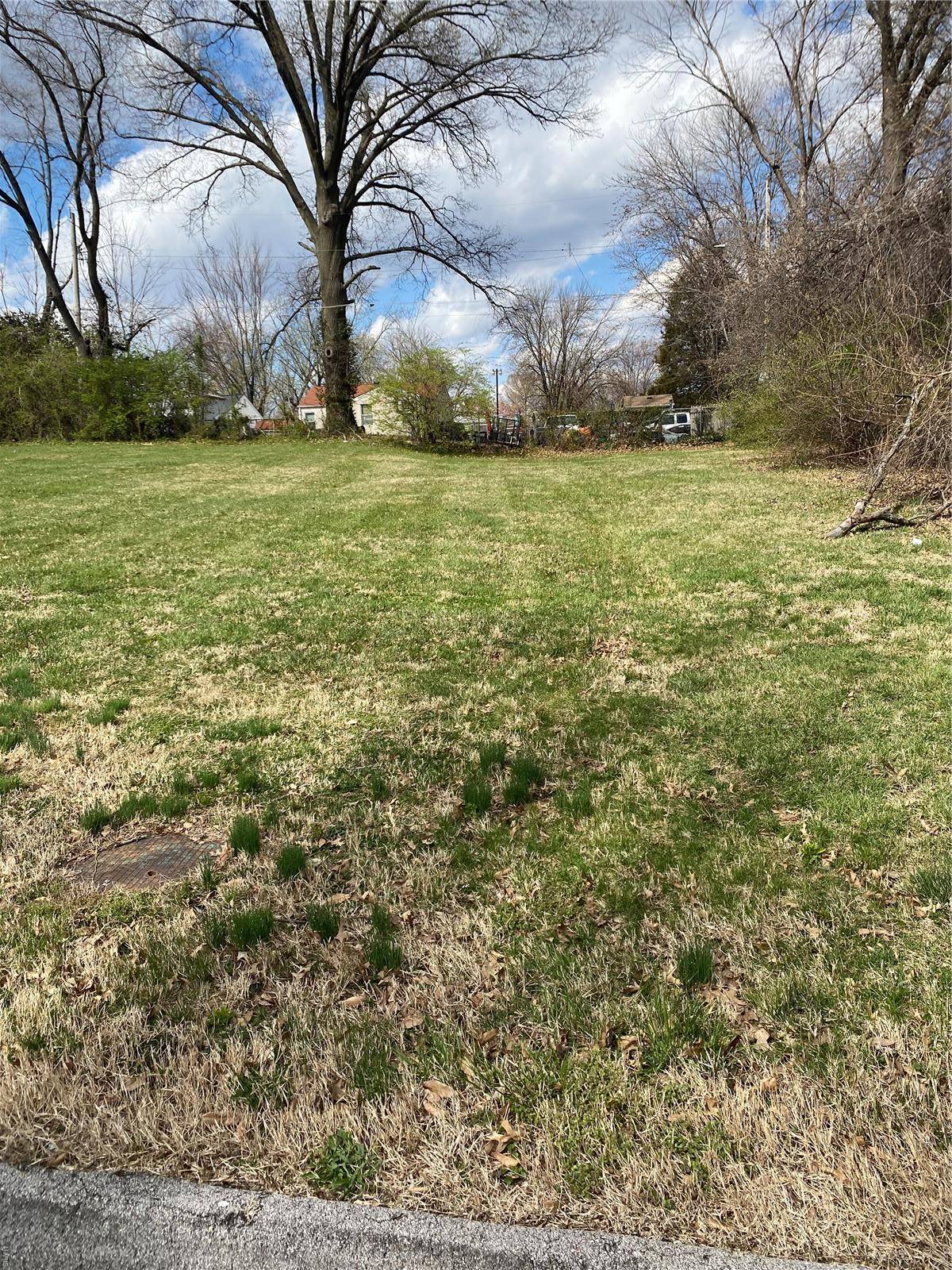 St Louis, MO 63114,9053 Bobb AVE