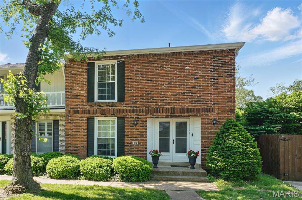 St Louis, MO 63141,914 Forestlac CT