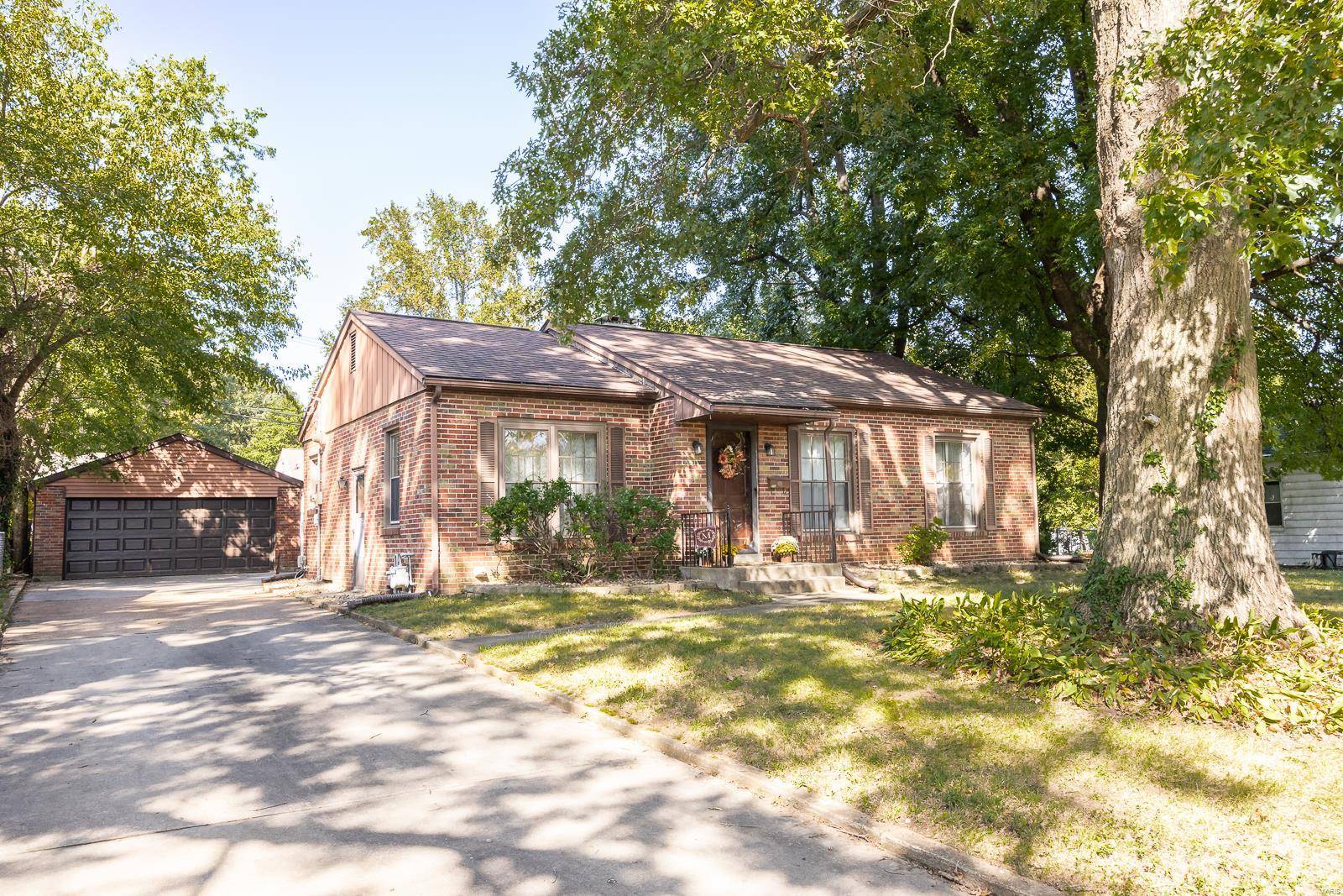 Belleville, IL 62223,111 N 81st ST