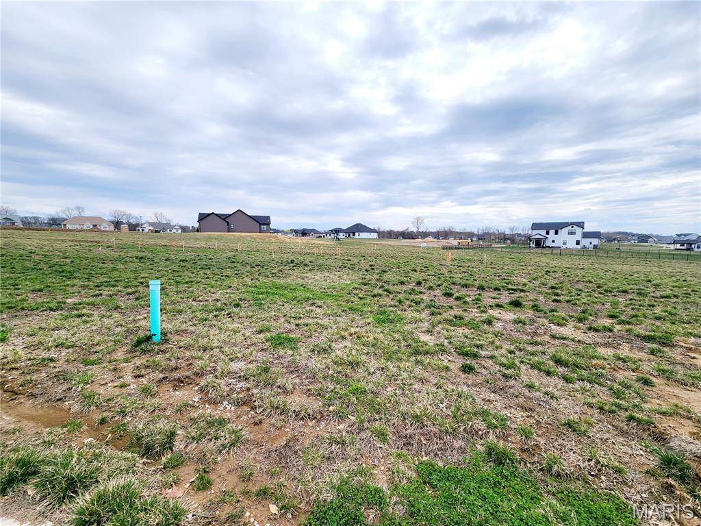 Shiloh, IL 62221,3740 Golfview CIR