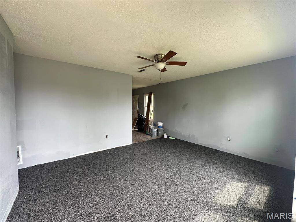 East St Louis, IL 62206,607 Saint Monica DR
