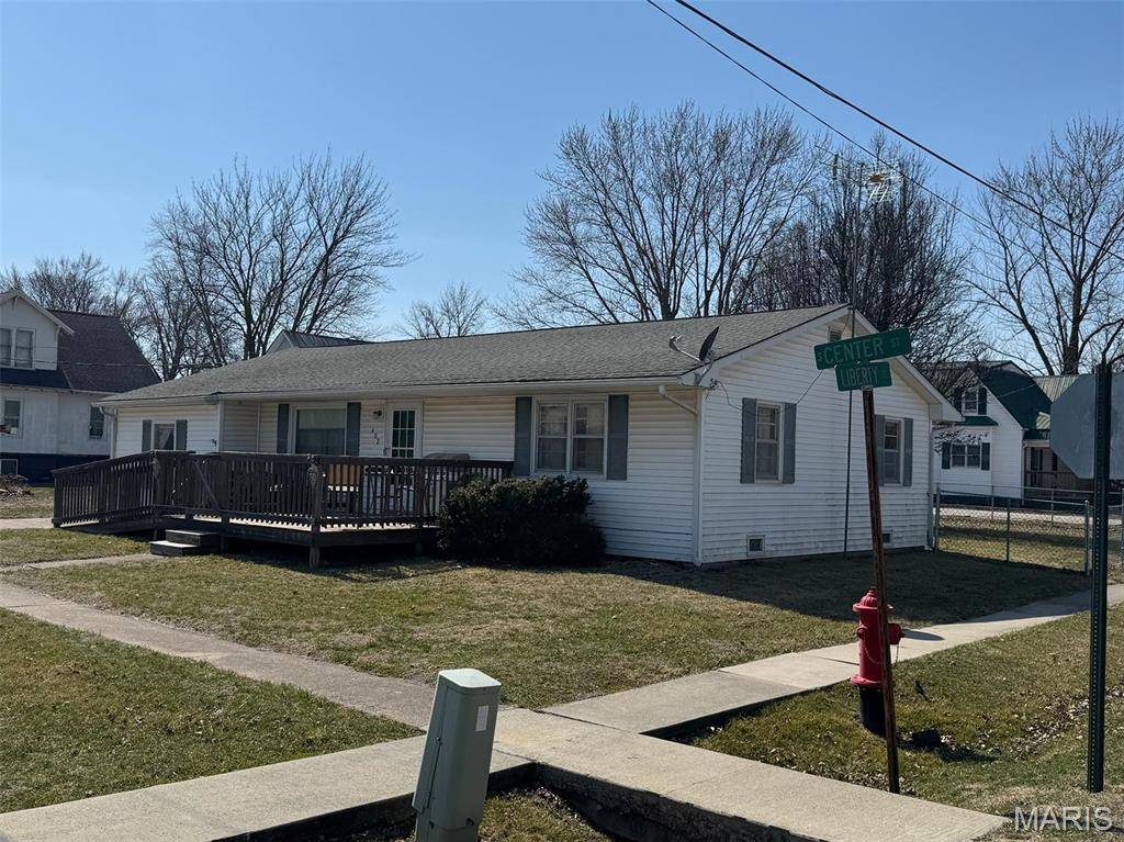 Clarence, MO 63437,402 S Center ST