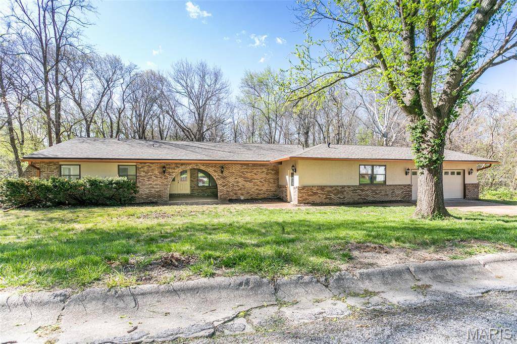 Alton, IL 62002,905 Northdale DR
