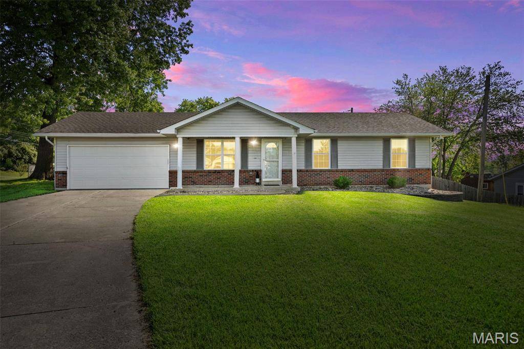 Troy, MO 63379,1214 Hawthorn CT