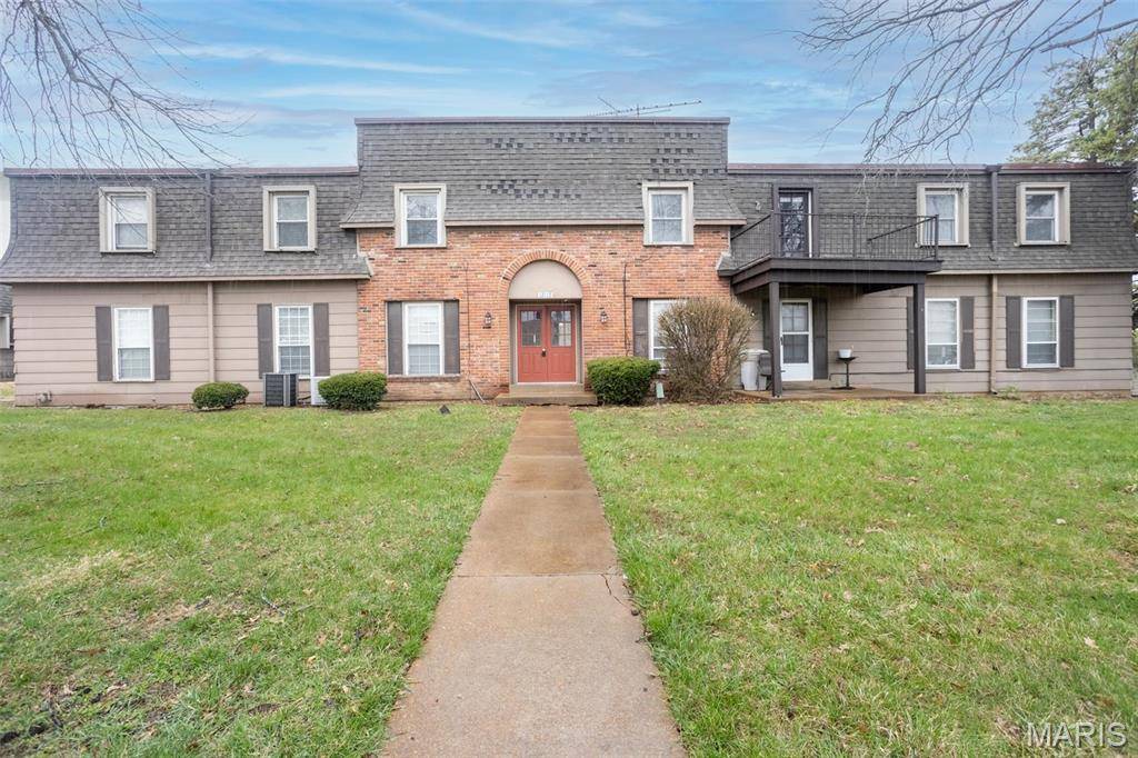 Florissant, MO 63033,12115 Partridge Run DR #C