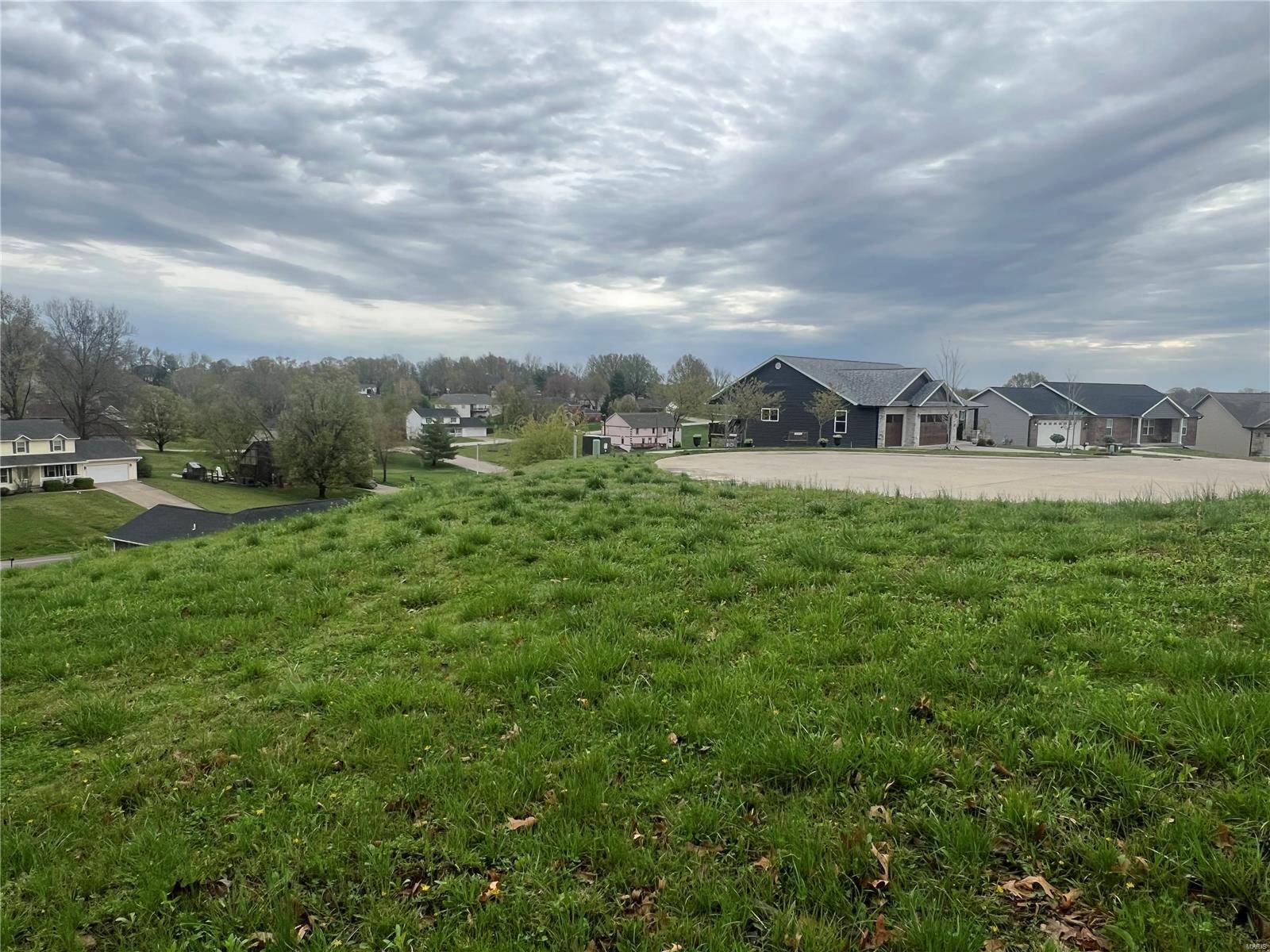 Cape Girardeau, MO 63701,725 Old Mill DR
