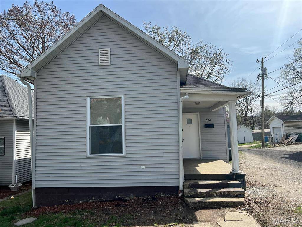 Vandalia, IL 62471,516 W Edwards ST