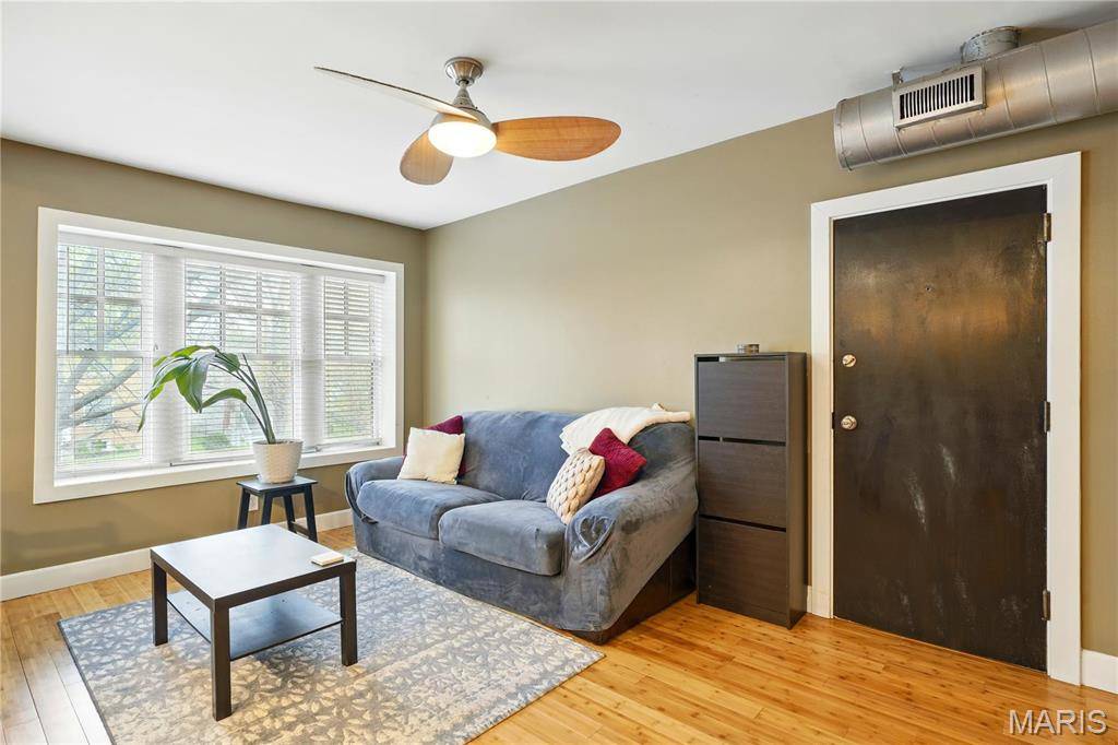 St Louis, MO 63108,4228 McPherson AVE #212