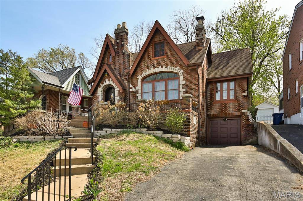 St Louis, MO 63117,7414 Bruno AVE