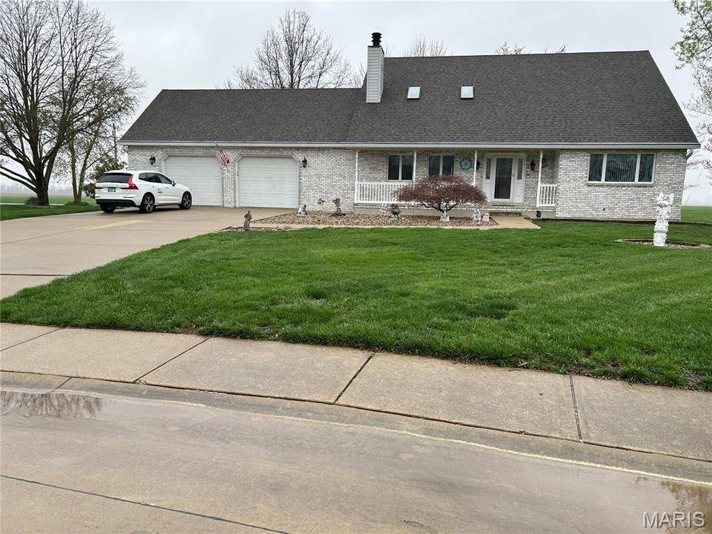 New Baden, IL 62265,609 Christopher LN