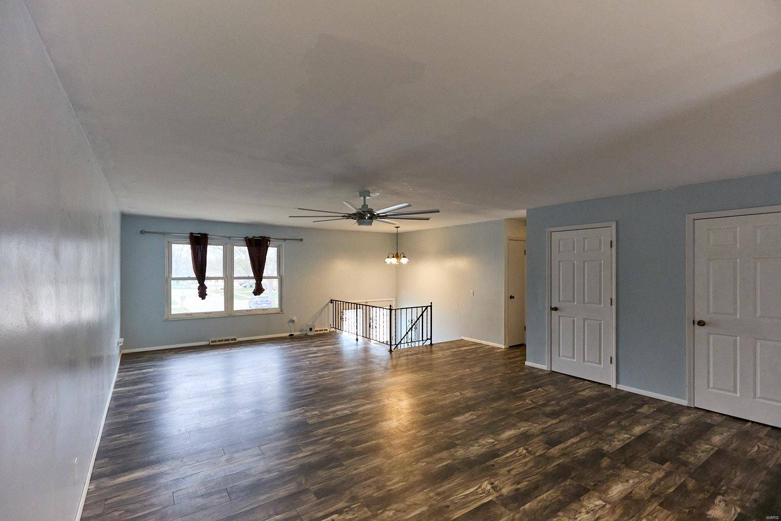 St Louis, MO 63123,10962 Kingsmere DR