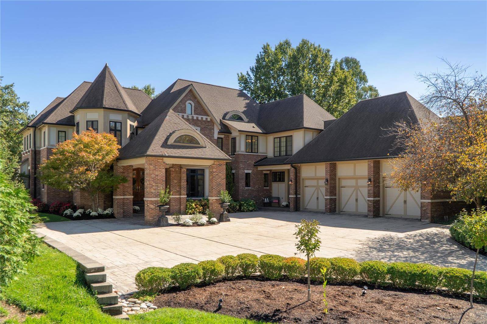 Richmond Heights, MO 63124,1208 Lay RD
