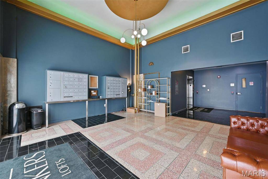 St Louis, MO 63101,901 Washington AVE #310