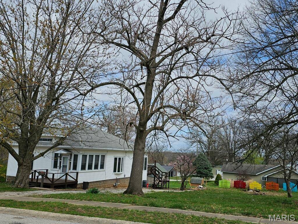 Hillsboro, IL 62049,1501 S Main ST