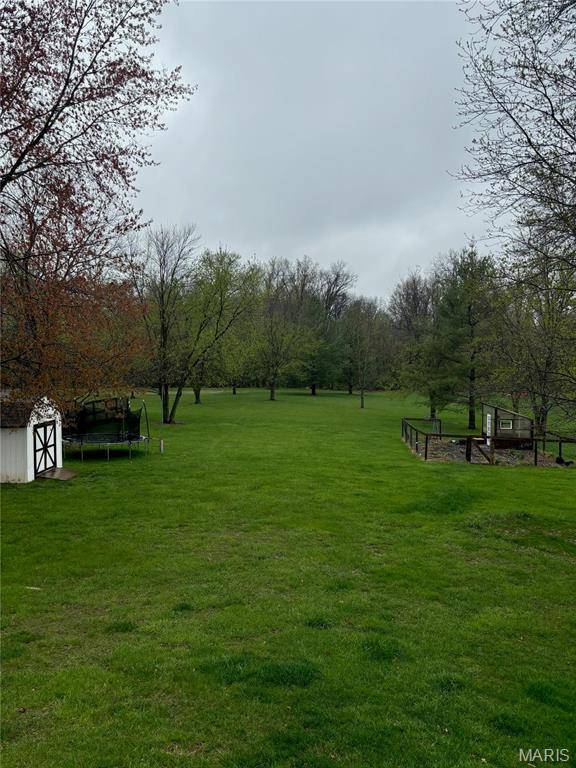 Lebanon, IL 62254,8548 Oak Hill School RD