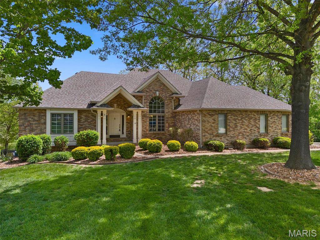 Lake St Louis, MO 63367,2 Windsurfer CT