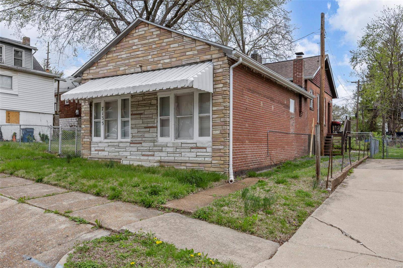 St Louis, MO 63121,7135 Woodrow AVE