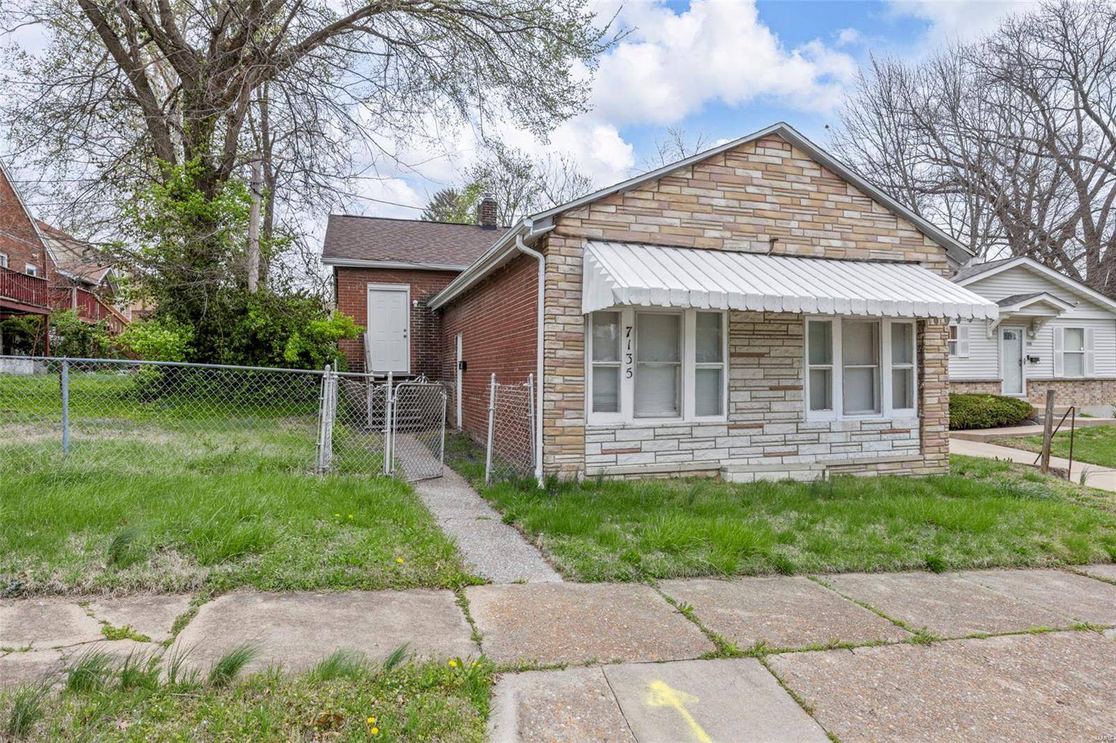 St Louis, MO 63121,7135 Woodrow AVE