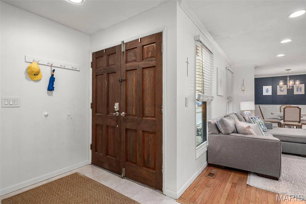 Ballwin, MO 63011,102 Calico LN