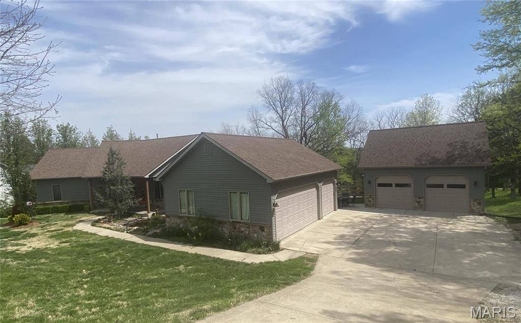 Augusta, MO 63332,208 Augusta Village PL