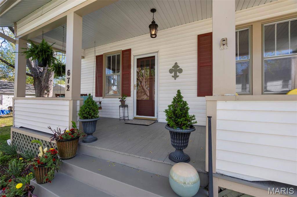 Ste Genevieve, MO 63670,672 N 4th ST