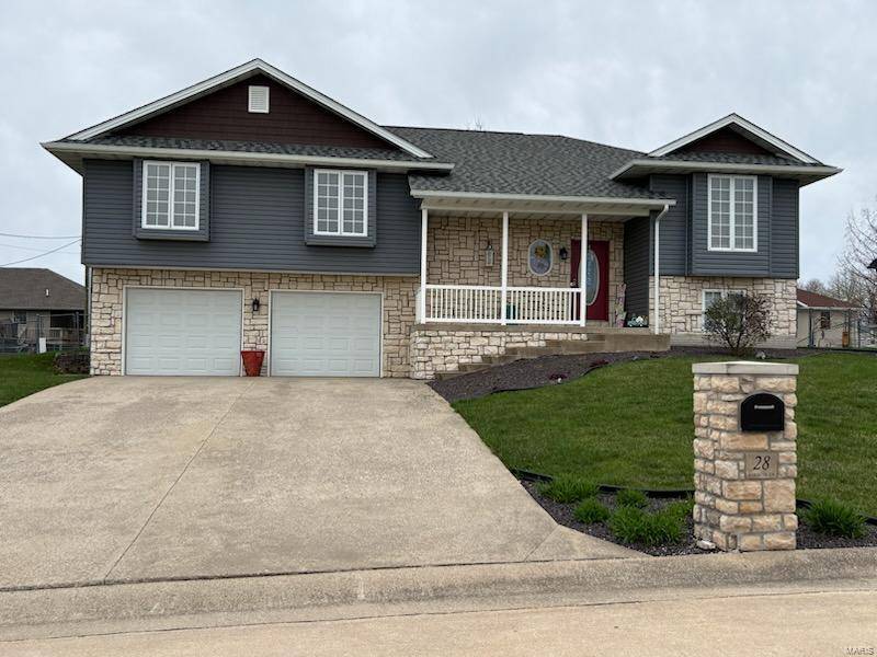 Hannibal, MO 63401,28 Hibiscus LN