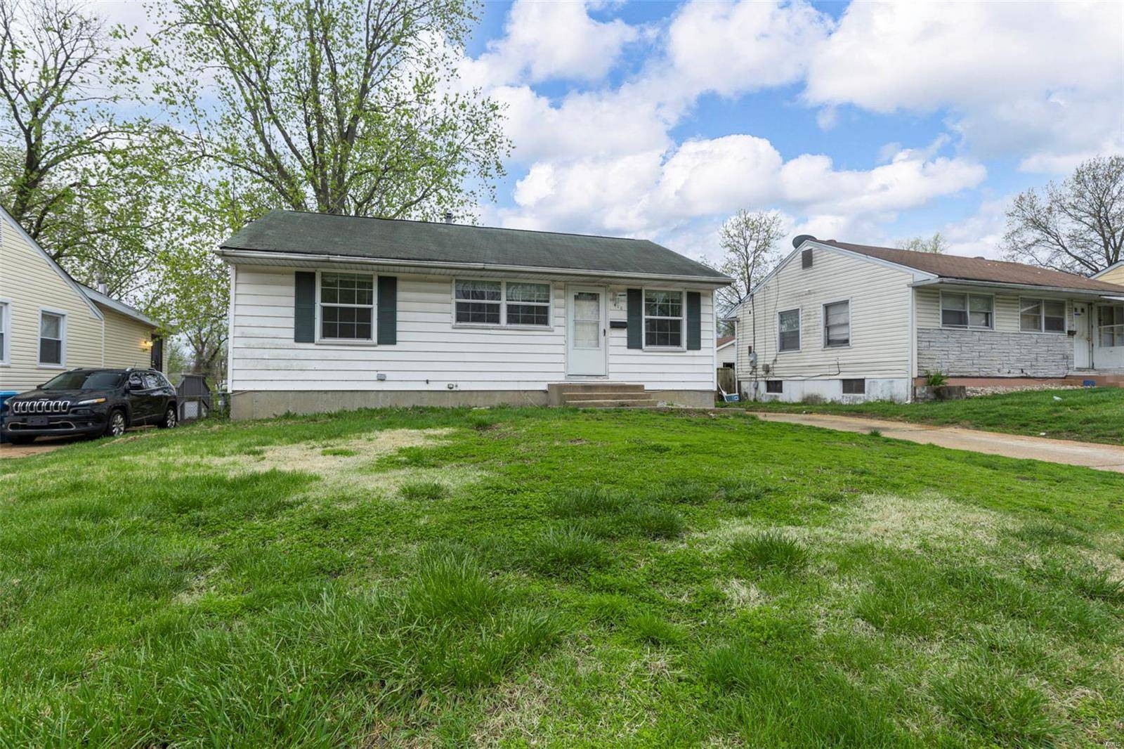 St Louis, MO 63137,416 Midlothian RD