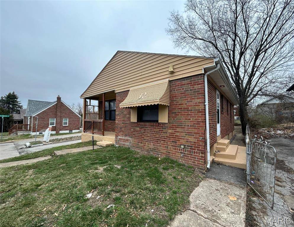 St Louis, MO 63121,4232 Jennings Station RD